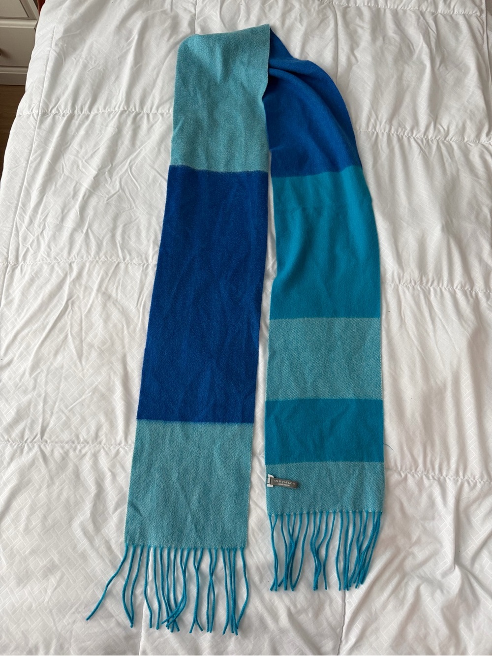Ann Taylor 100% Cashmere Blue Colorblock Rectangle Scarf Fringe Cozy Luxury